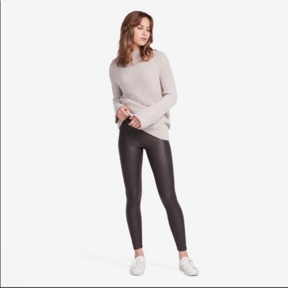 R Label by The Reset Black Vegan Faux Leather Leggings Size XL Cruelty Free - Picture 16 of 16